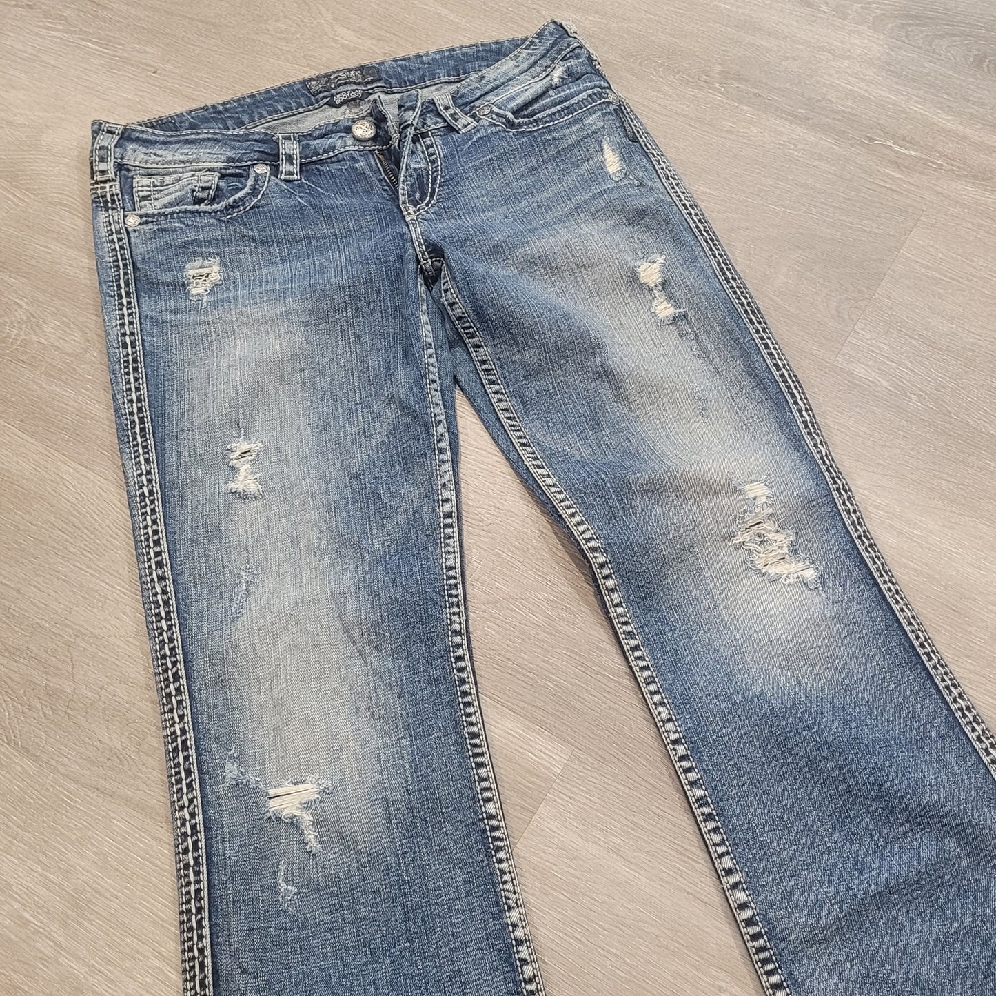 Silver Aiko Jeans NWOT 30/33